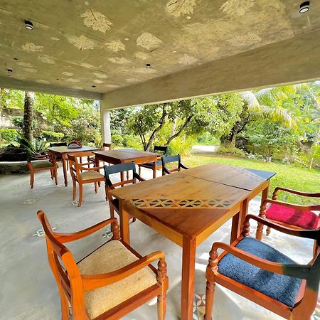 Muthu Nila Villas- Mirissa Exteriör bild