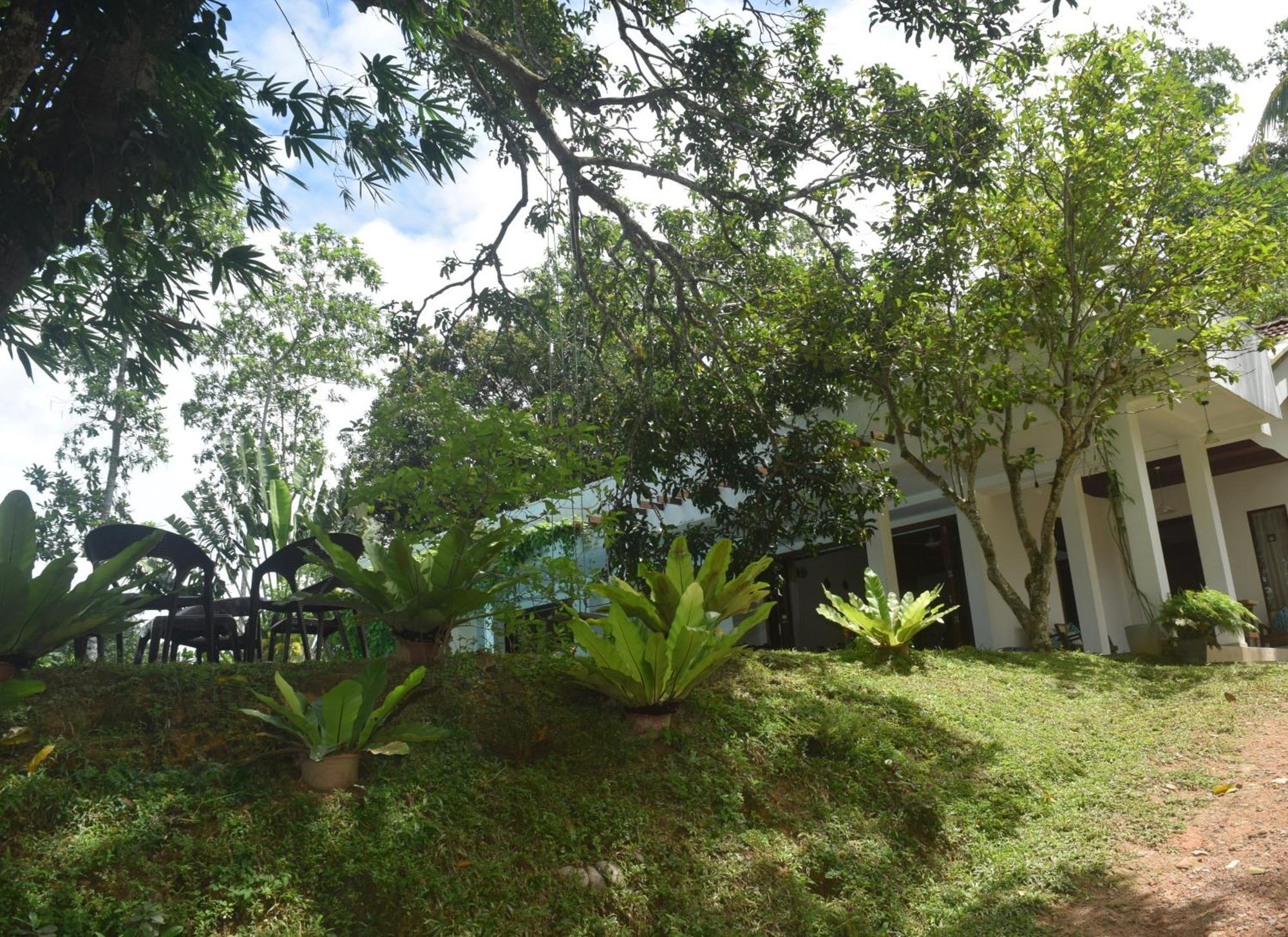 Muthu Nila Villas- Mirissa Exteriör bild