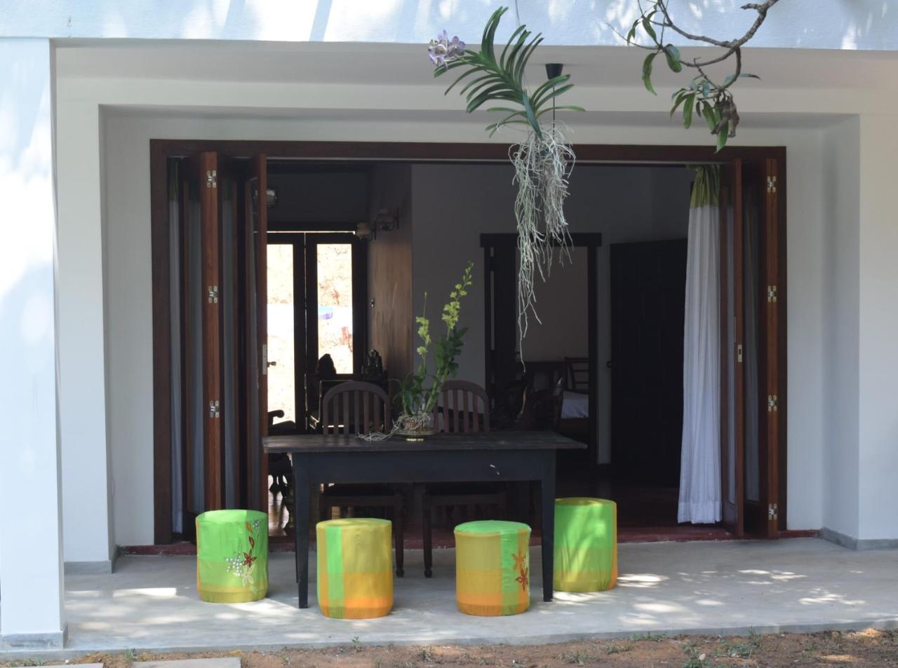 Muthu Nila Villas- Mirissa Exteriör bild